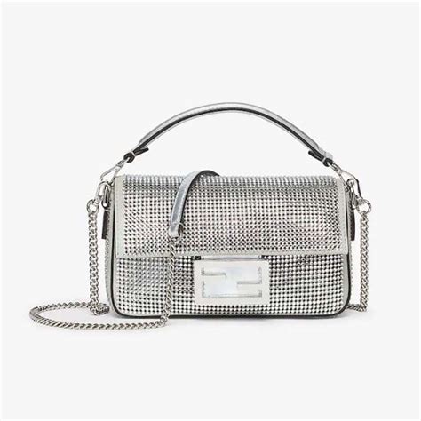 borse fendi bauletto classico|fendi baguette silver.